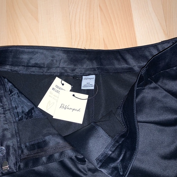 Dress pants - Picture 2 of 2